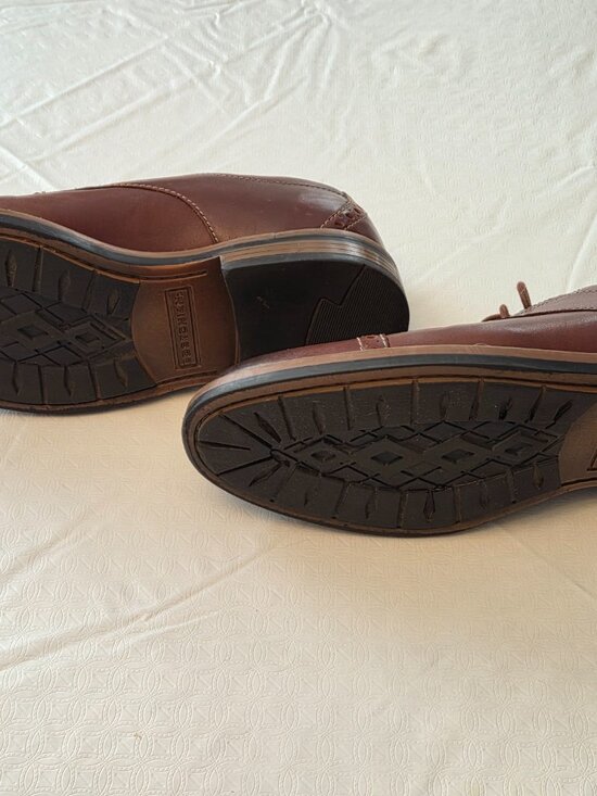 Bostonian brown leather oxfords